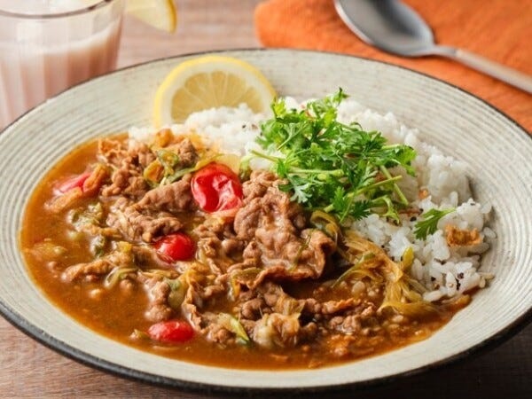 最寄り駅から徒歩7分に自社スタジオあり！