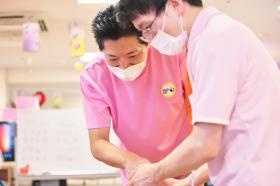 みんなで協力するチームケアを大切にしています。