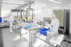 レトルト作業室