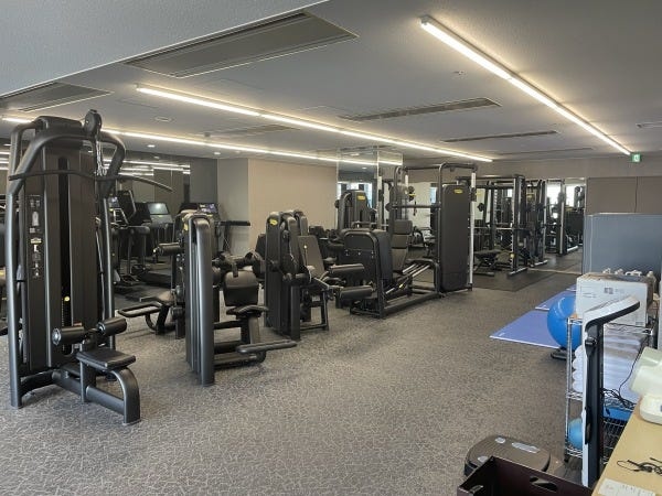 フィットネスクラブスタッフ・ホテルのフィットネス施設運営スタッフ（未経験OK・残業なし）