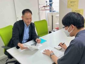 移行支援では、一般就労に向けて就職活動を支援します。