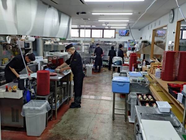 ホールスタッフ（嬉しいまかないあり）