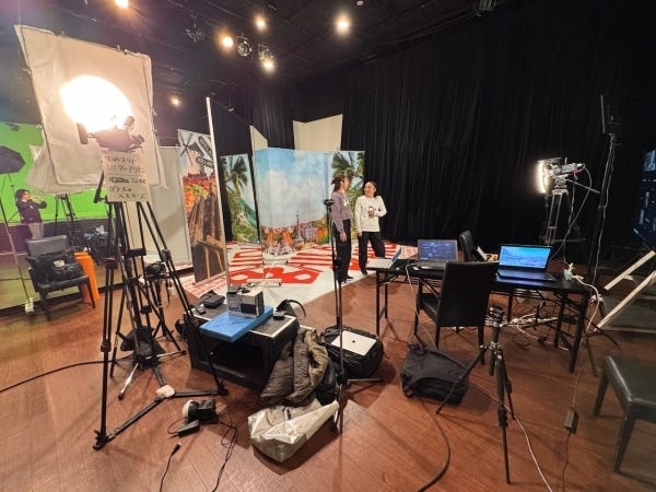 配信の様子（ZoomやYOUTUBEなど）