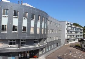 本館・東館の外観