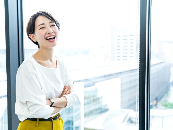 この仕事は会社を明るく輝かせる私たちの文化の形成です！◎写真はイメージ