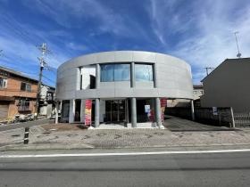 会社の外観写真