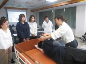 充実した研修；法人内理学療法士による新人研修