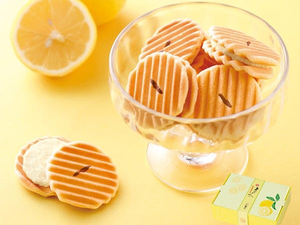 和菓子の催事販売スタッフ（奈良近鉄店勤務）