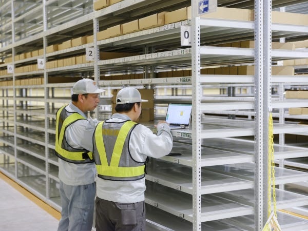 おやつ休憩の倉庫内管理スタッフ・物流管理スタッフ・コミュニケーション補助（業種未経験歓迎・学歴不問）