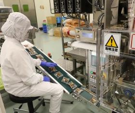 工場内の作業の様子１