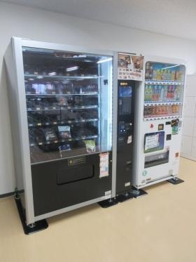 社食サービスは１品１００円で季節のメニューを多数提供