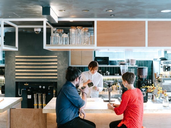 店舗リニューアルに伴うオープニングスタッフの募集です！