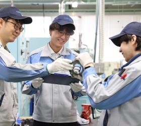 技術部門の仕事風景（現場）