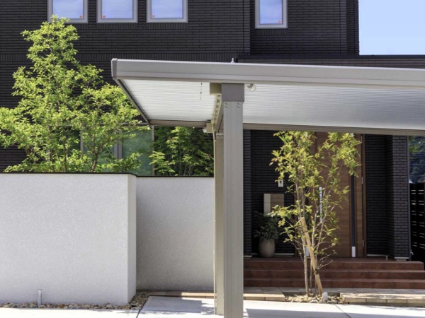 当社では門や塀、お庭のデザインから施工まで手掛けています。お客様と一緒に、理想の住まいを叶える会社です♪