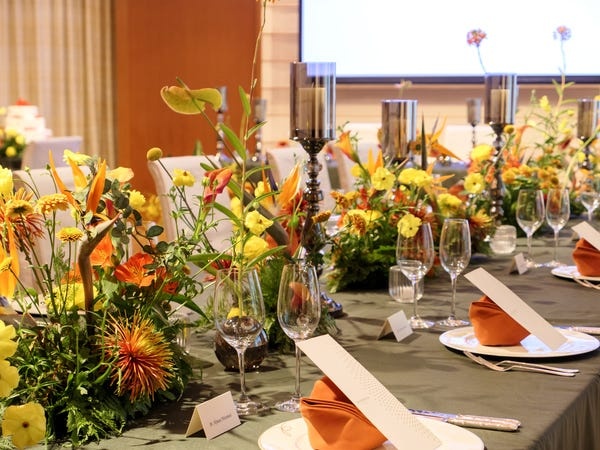 花屋フローリスト・搬出業務（下記のご経験のある方歓迎・普通自動車運転免許）