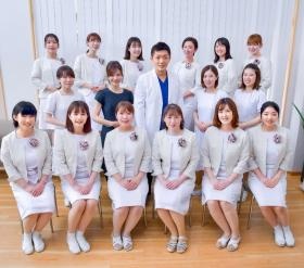 気さくな院長を中心に優しく明るいスタッフばかりです