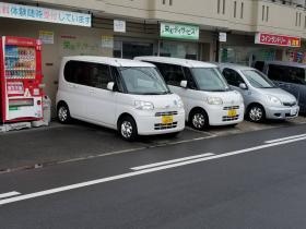 ご利用者様を送迎する車両