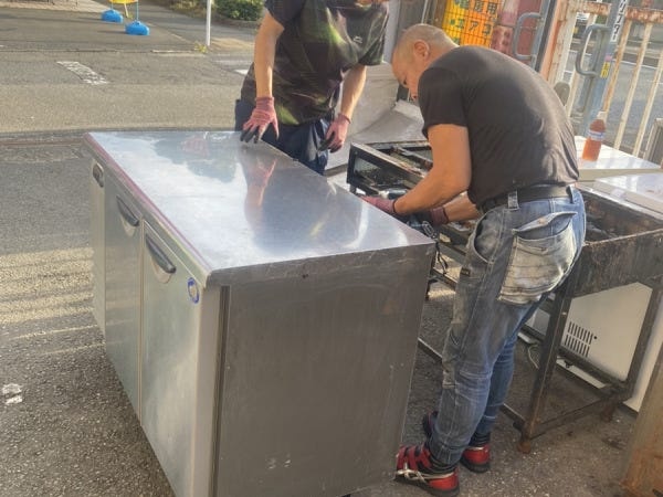 未経験者の方にもベテランの社員が丁寧に仕事を教えます。