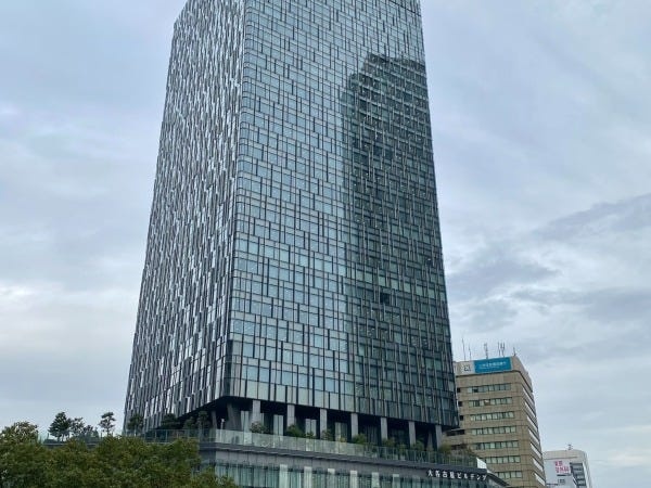 本社が入居している大名古屋ビルヂングです。