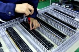 組立配線作業（組立）