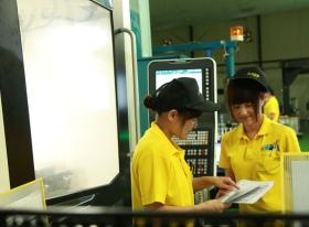 打合せ 詳細な加工情報で女性も大活躍