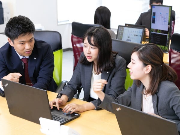 システムエンジニア・HTMLコーダー（未経験可・研修充実）