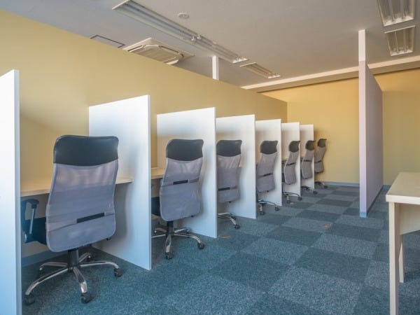 イラスト制作指導員・八王子求人（実務及びソフト利用やそれに準ずる経験がある方歓迎）