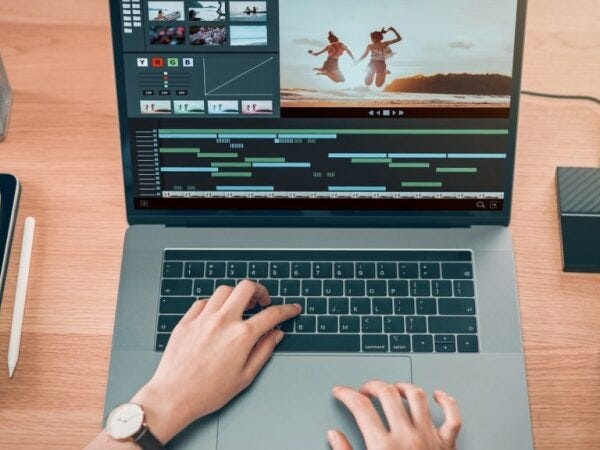 動画編集アシスタント（未経験OK・資格等一切不問）