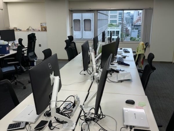 ISMSを取得しており、整理整頓に配慮した社内です。