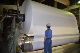 作業風景（紙製品製造）