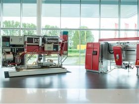 取り扱い製品（搾乳ロボット）