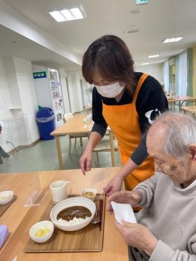 【業務内容】食事稼働（調理なし）