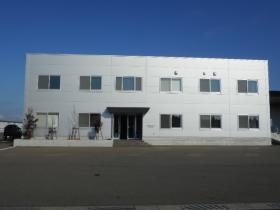 ２０１７年に新築のきれいな職場です