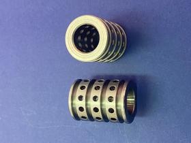 工作機械で多くの部品を加工しています。