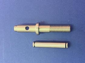 工作機械で多くの部品を加工しています。