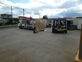 車両への積み込み