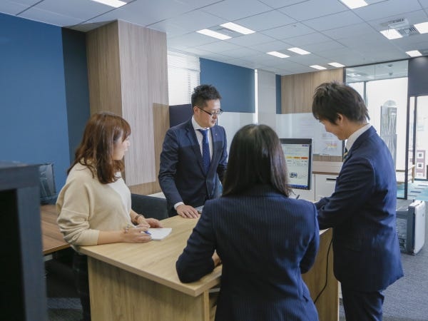 物流営業職・初挑戦でも安心の法人営業（普通自動車免許・AT可）