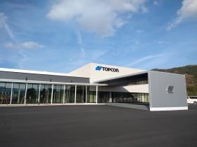 トプコンオプトネクサス本社工場
