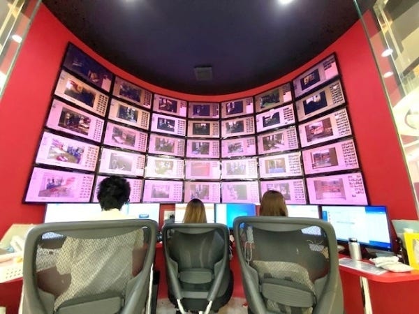 夕勤～夜勤帯はお電話も落ち着きますので事務作業をもお願いしています。