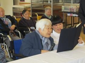 高齢者が大事にしている行事を開催しています