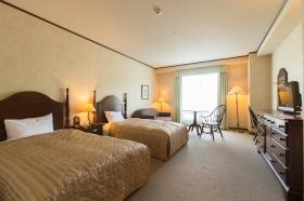 落ち着いた雰囲気の客室は全９０室／全て洋室です