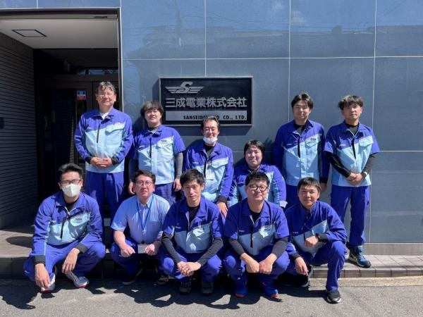 最低でも1年間は先輩がつきっきりで業務を教えますので、職種未経験の方もご安心ください！