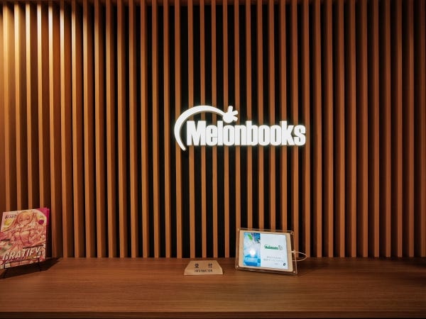 勤務頂くオフィスの受付です！タブレットにて受付対応しております！