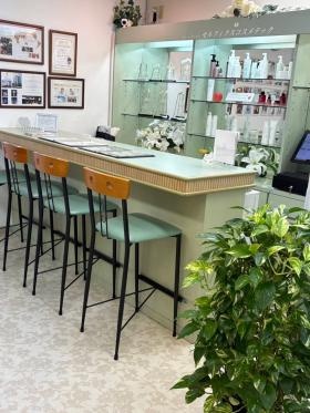 オーガニックをメインとしたスキンケア専門店でのお仕事です