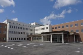 尾野病院＿正面