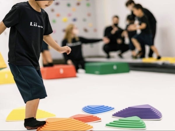 児童指導員・人・保育士（神戸元町_募集人数限りあり・教員免許）