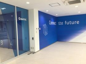 本社ビル：受付