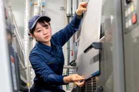 工場内作業：オフセット印刷