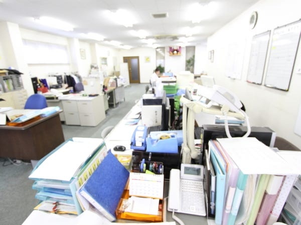 勤務して頂くオフィスです。快適に過ごせるよう、清掃も徹底しています。