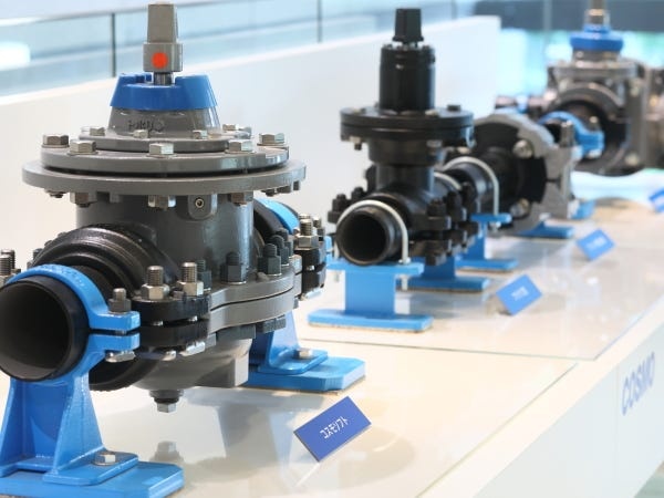 当社の製品は、土の中に埋まっていて目にする機会はありませんが、日常の水道ライフラインを支えるうえで非常に重要な役割を担っています！